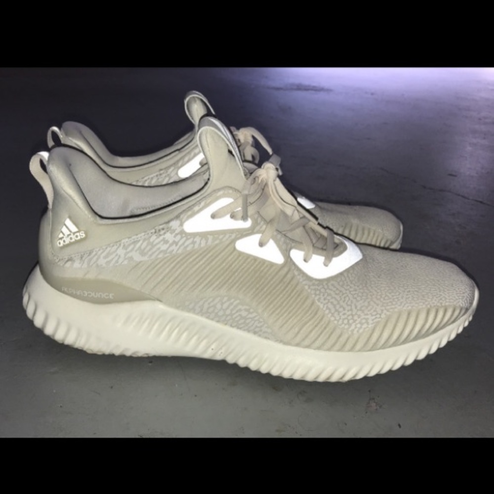 Adidas Alpha Bounces